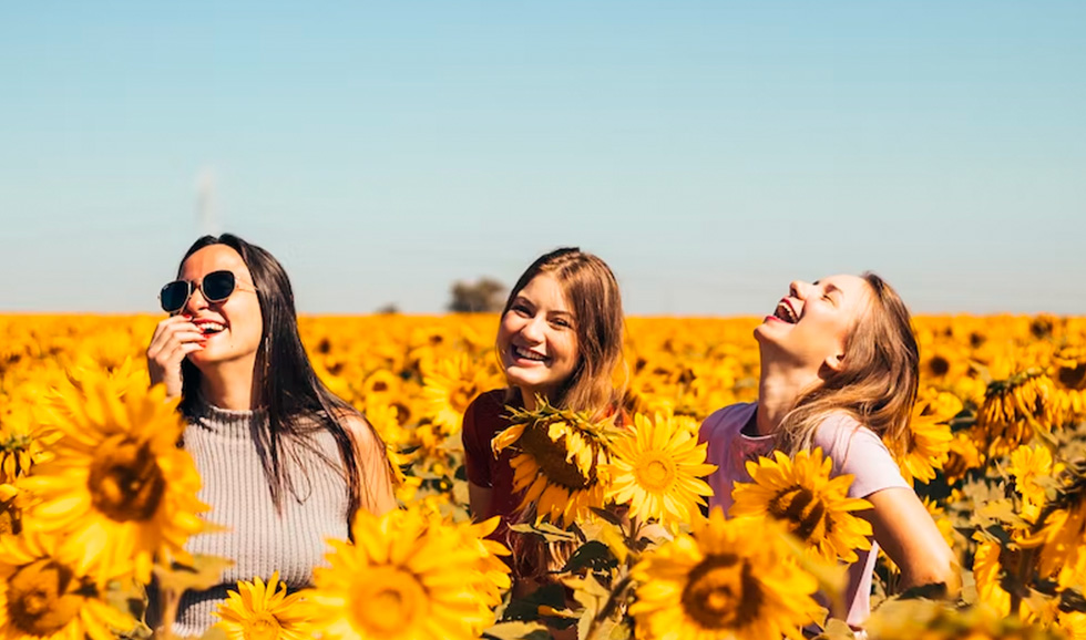 Cheers to all the joyful journeys in 2022!